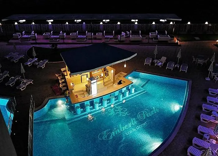 Emberli Aparthotel 3*